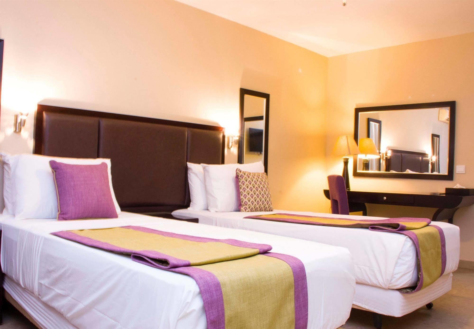 Best Western Plus Accra Beach Hotel Teshie Exterior photo