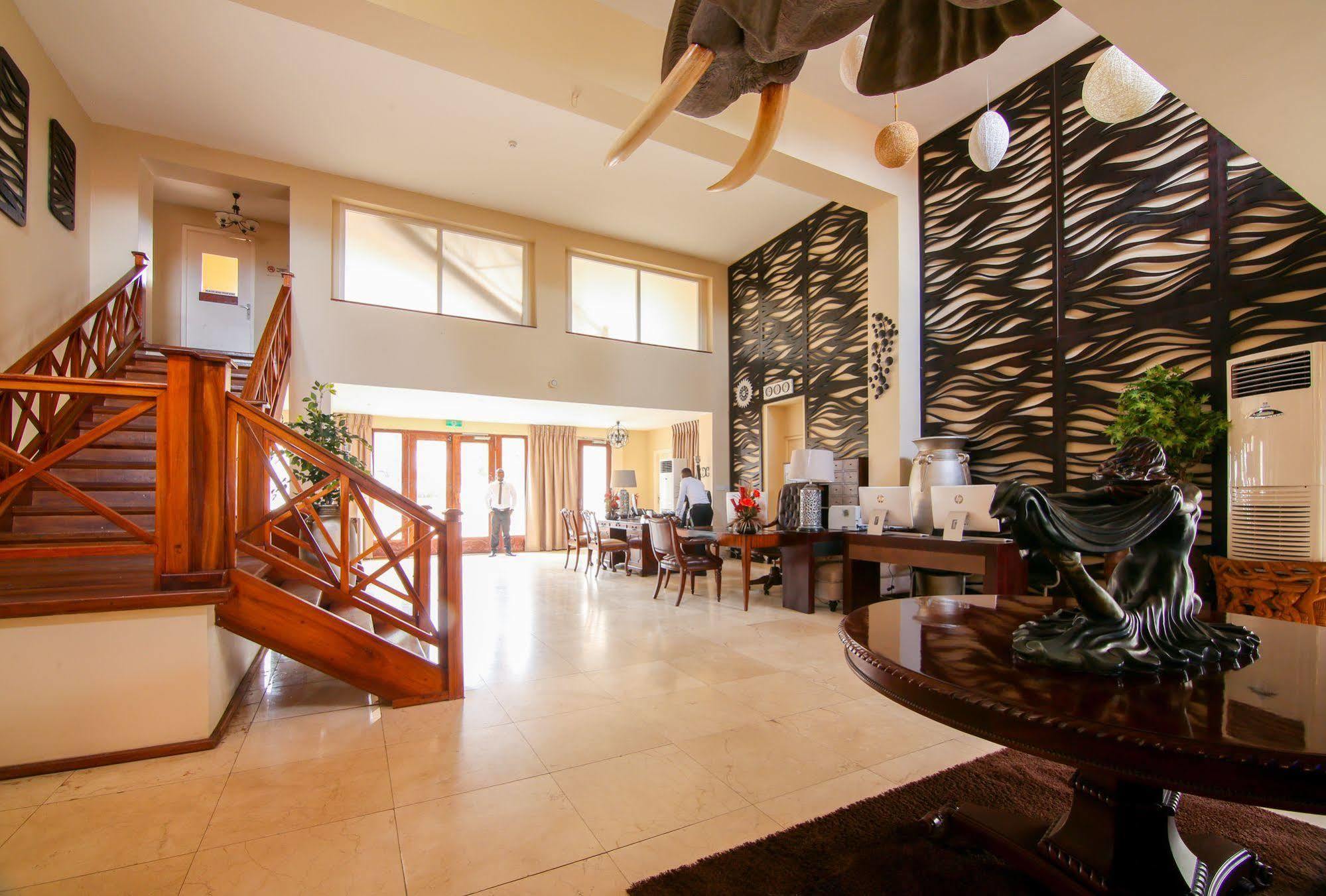 Best Western Plus Accra Beach Hotel Teshie Exterior photo