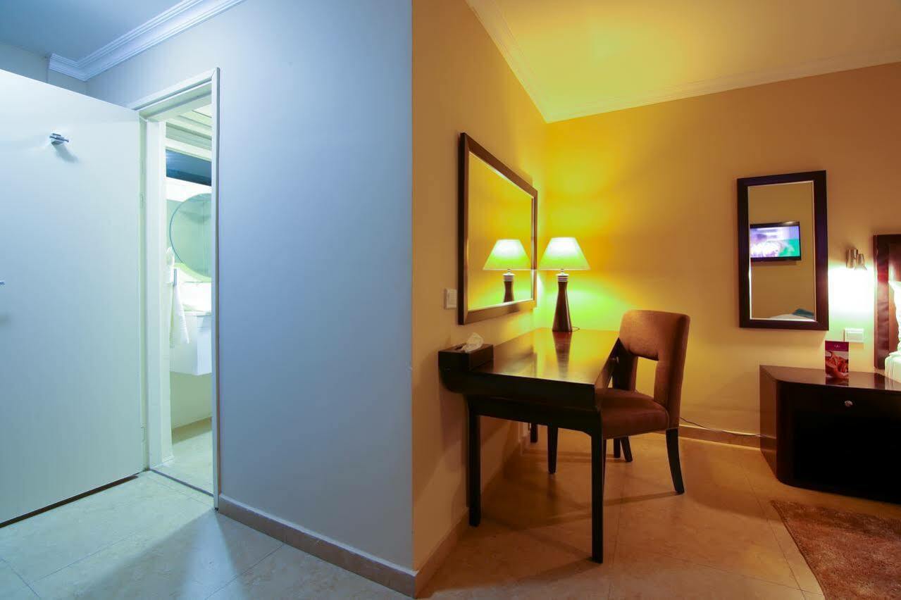 Best Western Plus Accra Beach Hotel Teshie Exterior photo